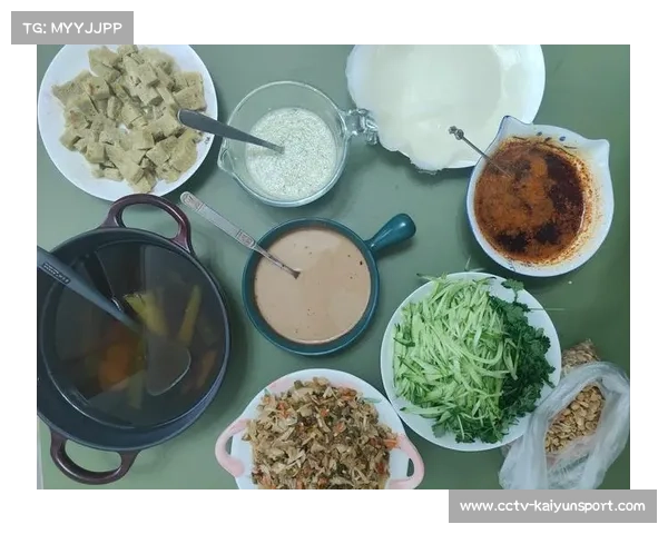 石嘴山马拉松特色补给站推出八宝茶凉皮等本土美食为赛事增添风味 石嘴山马拉松特色补给站推出八宝茶凉皮等本土美食为赛事增添风味